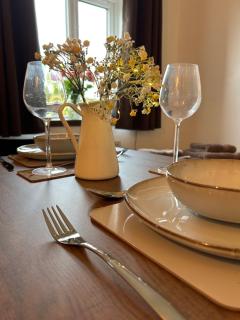 Thors Cave Cabin, Peak District - 4