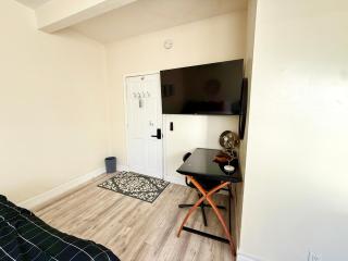 2-A Diamond in Yonkers - 8