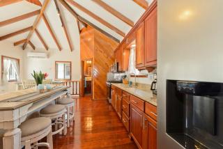 Coral Palms Beach House - 3