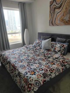 Ahlan Premium Spacious Luxury Furnished 2 Bedroom Apartment Marina Beach JBR for Families and Groups - Dubai - 9