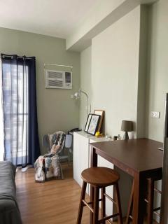 Modern Corner Studio with Balcony - 5