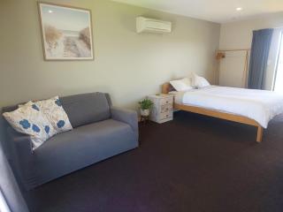 Mapua Hills Hideaway - 8