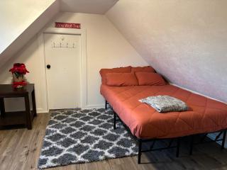 Charming Victorian Retreat in Quiet NH Town - 5