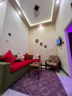 Cozy airconditioned two bedroom apartments شقق فندقية مكيفة للإيجار - 8