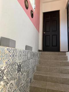 Stay Downtown Everything Within Walking Distance - 2