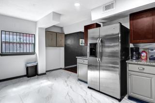 6 Bedroom house 15 minutes from iah airport. - 7