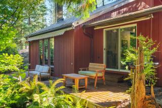 Mid-Century Zen Retreat with Hot Tub & BBQ - 2