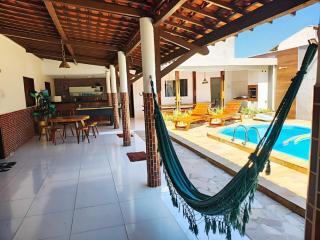 Casa Confortável 4 Quartos com AR, Piscina e Área Gourmet , a 150m da Praia - 0