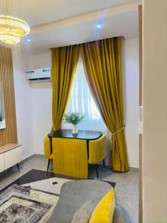 OPULENT OASIS Hotel and Apartments - 5