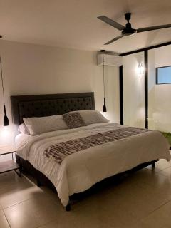 Villa with Pool Steps from the Malecón & Historic - 6