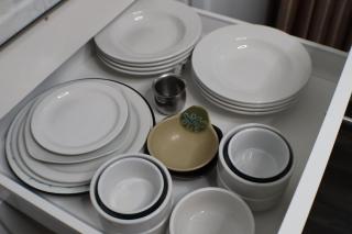 Cozy Modern Suite Near All Amenities - 8