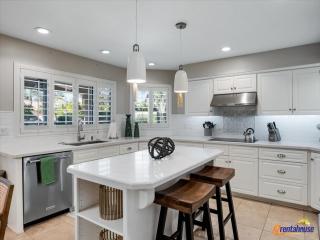 Upscale Scottsdale Oasis with Heated Pool Sports Court and Golf - 4