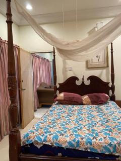 Casa Del Mar Apartments - 6