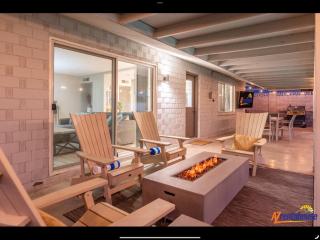 Old Town Scottsdale Paradise Heated Pool Putting Green with Casita - 3