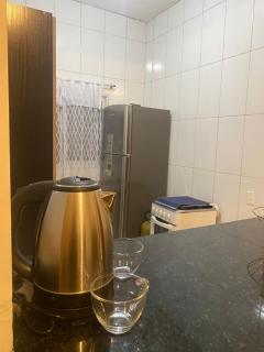 Casa completa com dois quartos e estacionamento grátis - 4