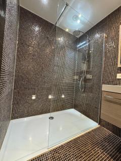 Ruim appartement met 2 slaapkamers en garage Sint-Truiden - 6