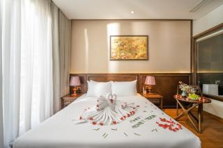 Golden Lotus Hotel Da Nang - Rooftop Bar Sea View - Danang - 8