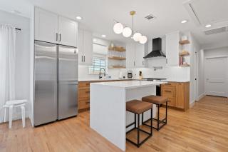 Bright Renovated ATX Home with Yard and Cowboy Pool - 4