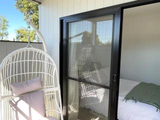 Between the City and Beach! - 2