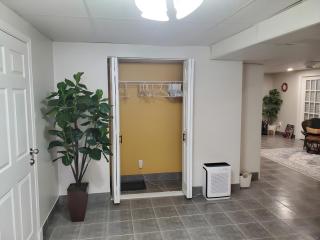 Private 2BR Suite With Parking Minutes Near Ottawa Airport - 7