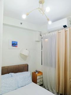 Shore Residences Condo MOA NAIA with Netflix WiFi Access - 4