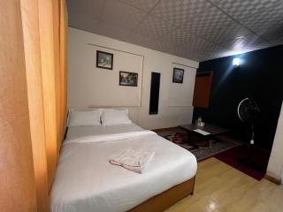 Saanvi Hotel & Restaurant - 9