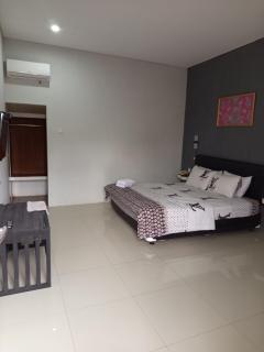 Tulip Guest House & Cafe - 1