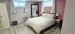 Private 2BR Suite With Parking Minutes Near Ottawa Airport - 0