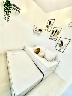 Luxe Staycation-2BR with Balcony and City View near MOA, World Trade Center, PICC at Coast Residences - 2