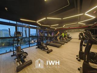 Piccadilly Greentown Premium Suites by IWH Suites - 4