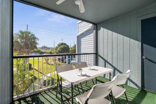 Cozy Apt with Pool, Hot Tub, Golf, Near Downtown - 3