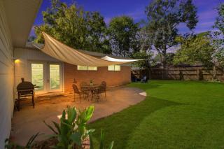 H Town Hideout SLPS 10 KingBD Fire Pit - 8