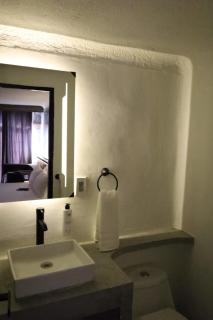 Miranthia Hotel Business and family - 3