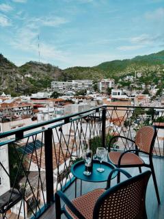 OVATA 302 - ZONA ROMANTICA - 6