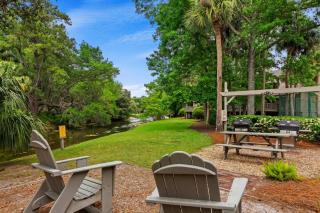 587 - Sleeps 6, Pool, Tennis, Fire Pit - Sea Pines - 2