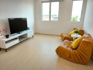 K Room Homestay at Taiping - 9