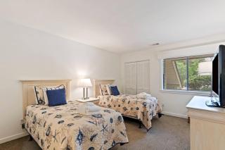 2901 - Swallowtail at Sea Pines - 7