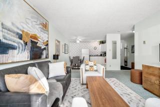 Charming 1BR Near DT Kimberley: Pool, Hot Tub, Gym - 1