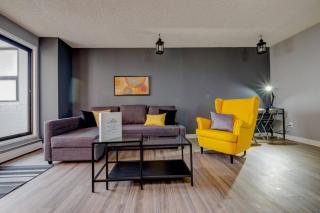 Stylish DT Condo ~2 Blocks from Stampede Grounds - 5