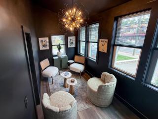 32- Litchfield County- Sleeps 10 - 2