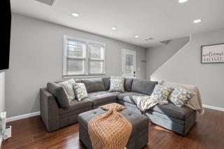 22- 4 Bedroom 2 Bath House - Central CT - 8