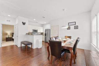 8925 Resort 4BR Townhouse by Disney World Orlando - 2