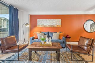 Stampede Modern downtown Condo Spacious 2BR - 0