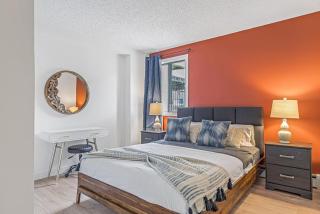 Stampede Modern downtown Condo Spacious 2BR - 9