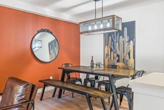 Stampede Modern downtown Condo Spacious 2BR - 3