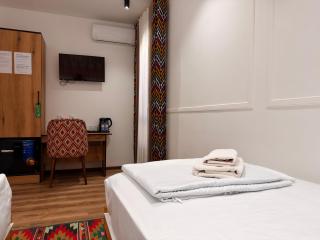 Ulli Oy Boutique Hotel & Terrace - 1