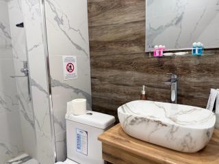 Ulli Oy Boutique Hotel & Terrace - 3