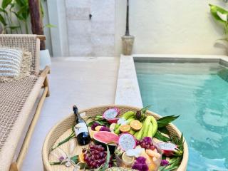 Tropical Balinese Villa with Private Pool - 8