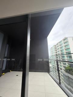 Urban Oasis- Room with private bathroom in a Modern 2 rooms apartment - 6