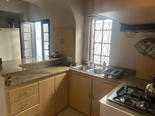 The College Suite, Mill Park - 4